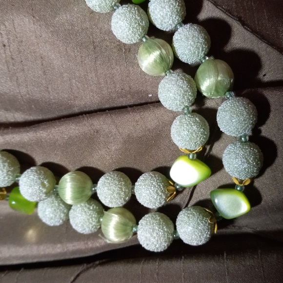 L-9 lot double strand necklace - Picture 4 of 4